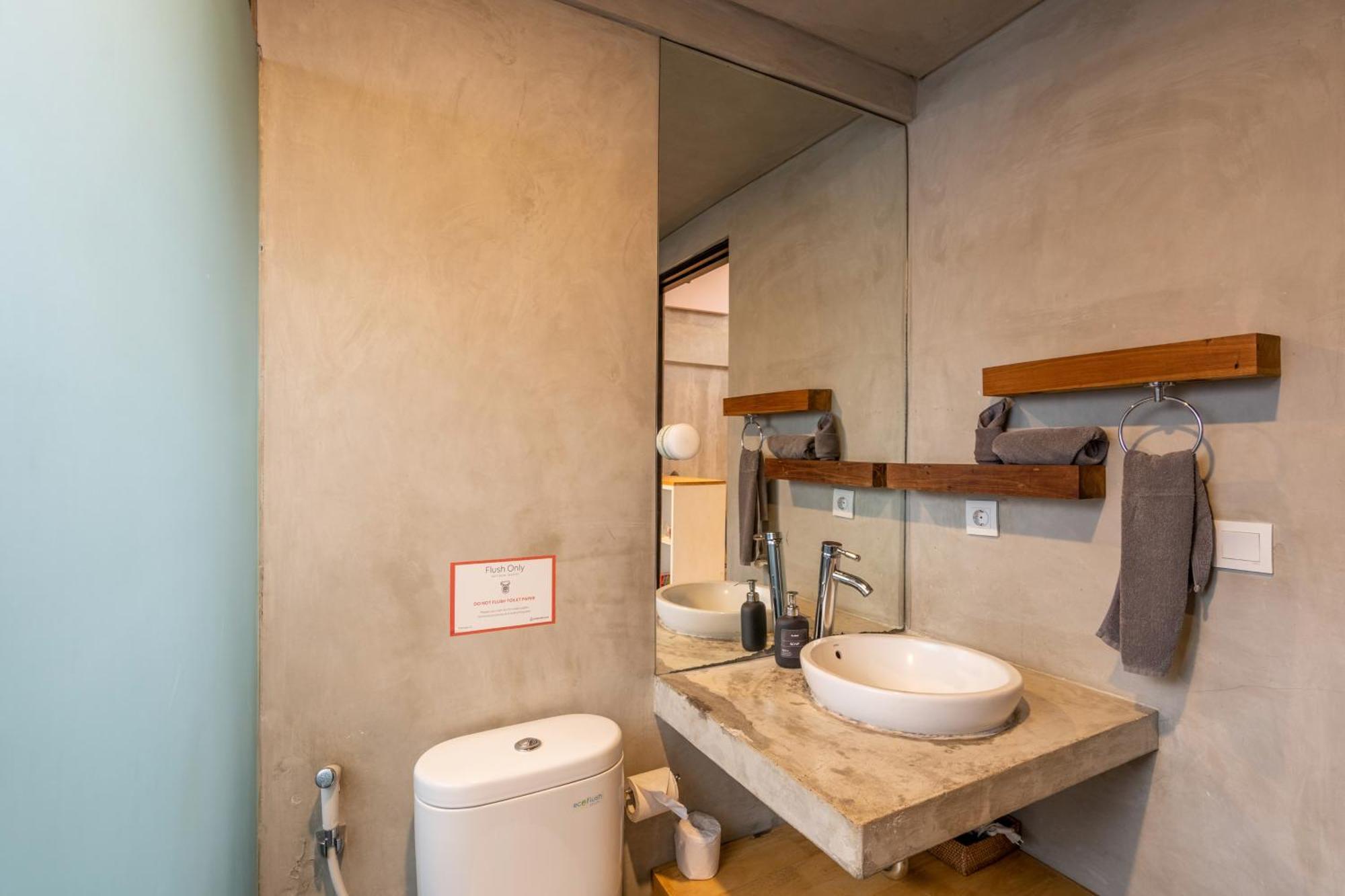 Berawa Loft By Betterplace Canggu Екстериор снимка